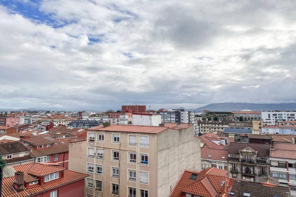 Apartamento Acogedor Loft Con Vistas A La Ciudad Santander Exterior foto