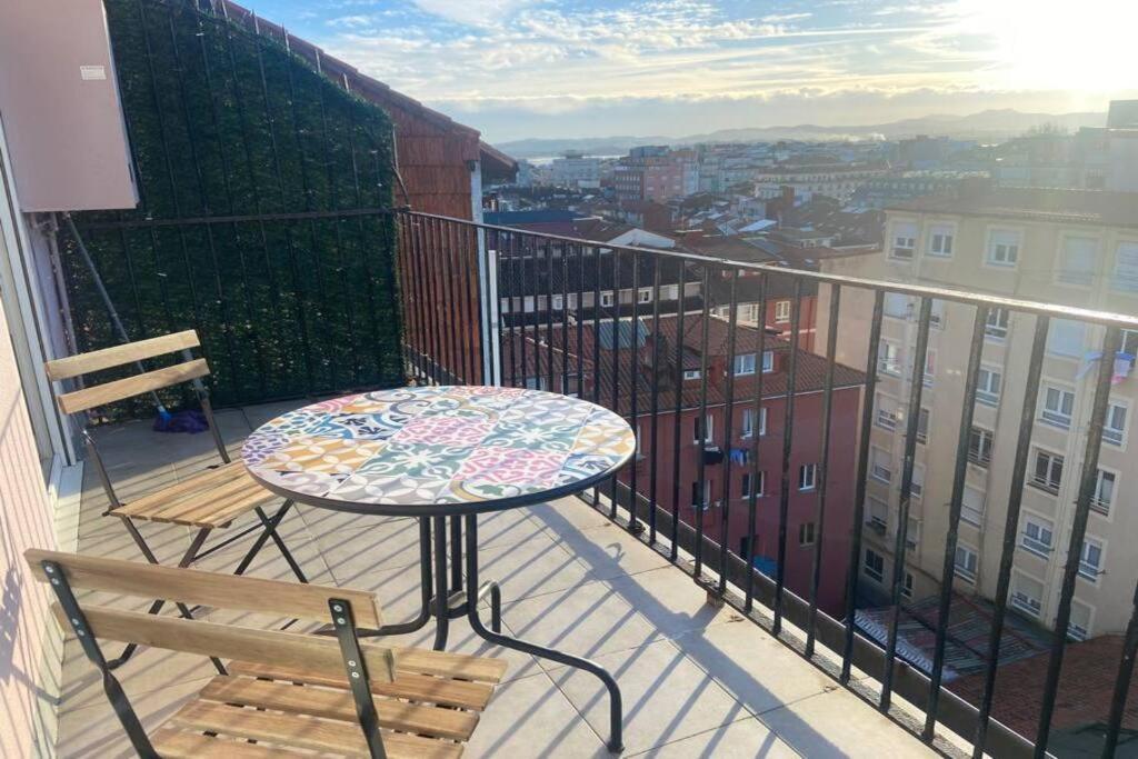Apartamento Acogedor Loft Con Vistas A La Ciudad Santander Exterior foto